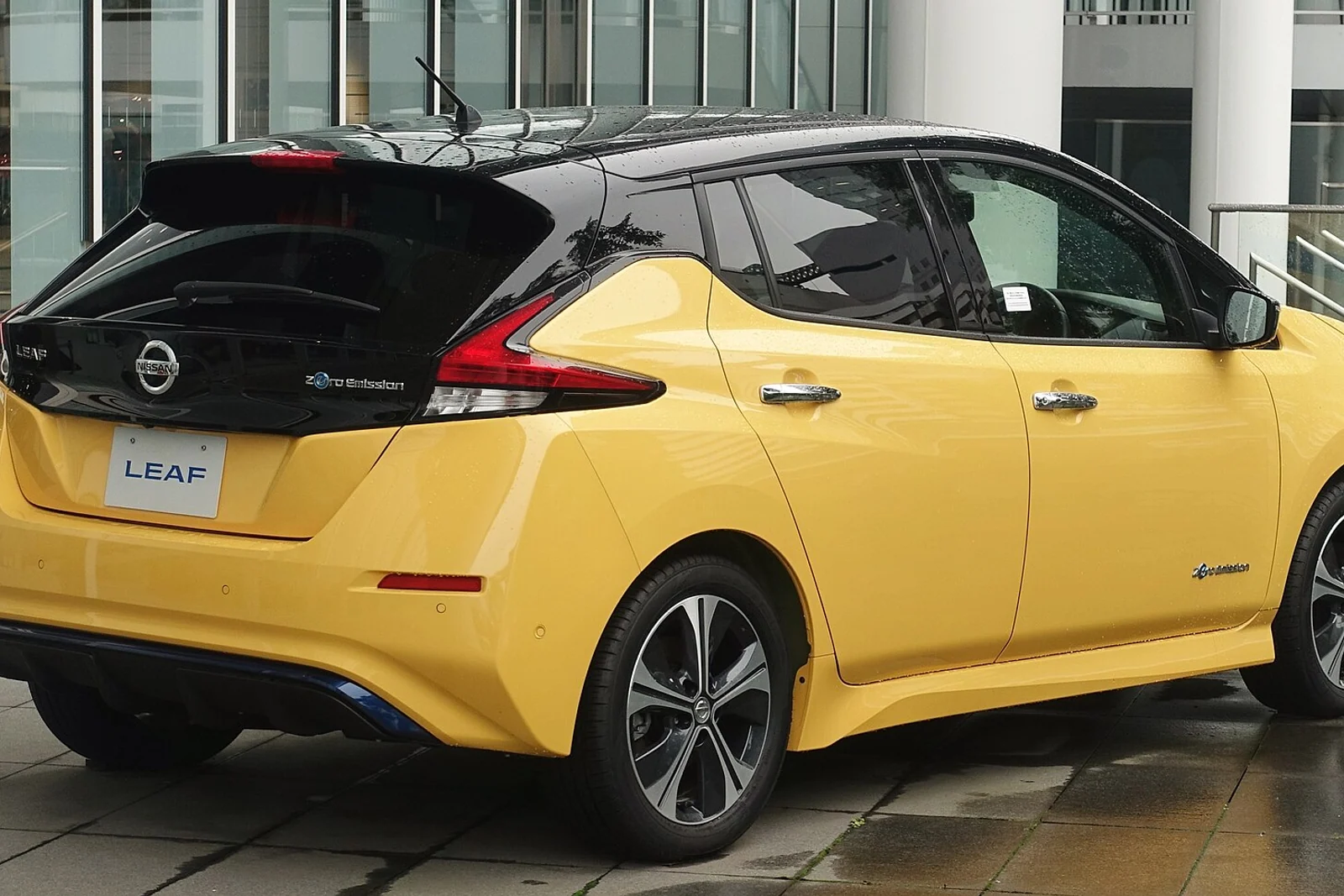 2019 Nissan Leaf SV PLUS